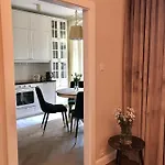 Apartment Gold Piotrkowska 37 *