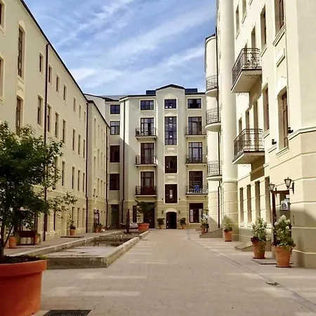 Gold Piotrkowska 37